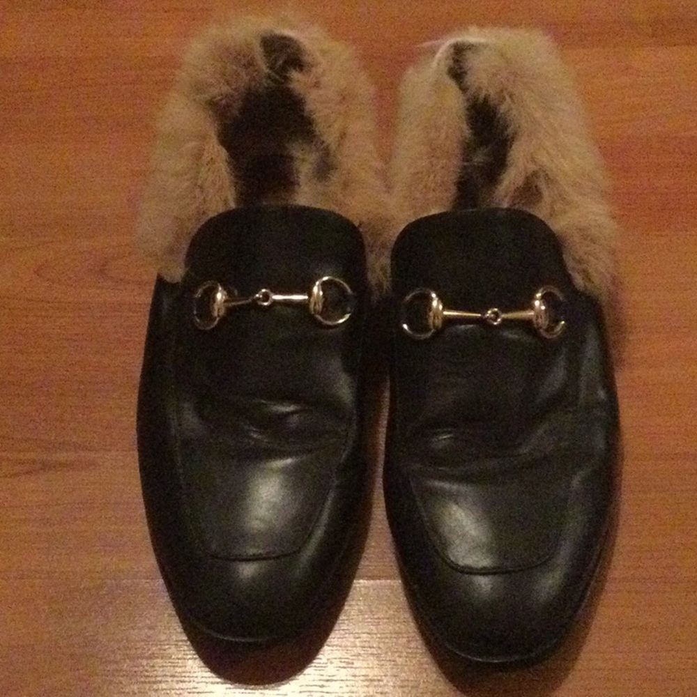 Gucci mens fur shoes